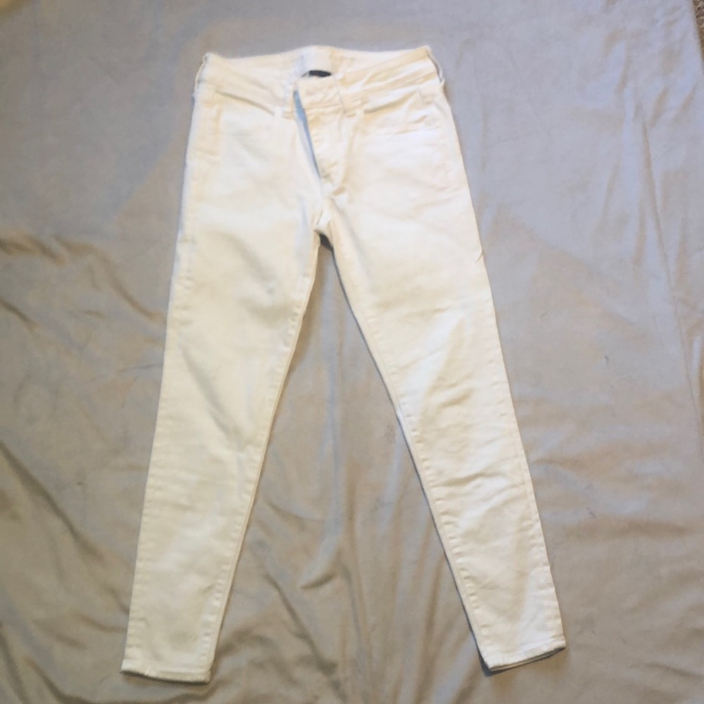 AE Super Stretch White Jeggings